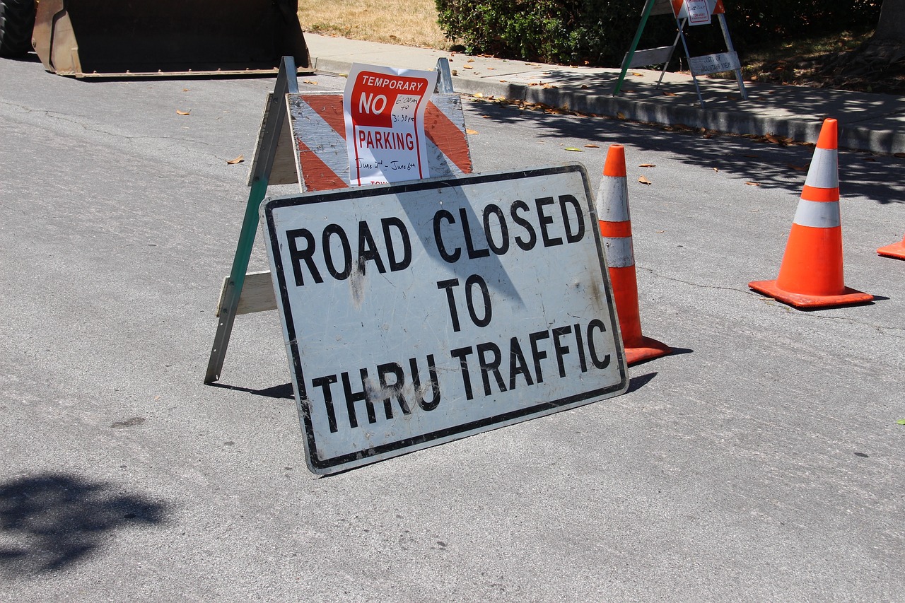 road closed, construction, detour-2698182.jpg